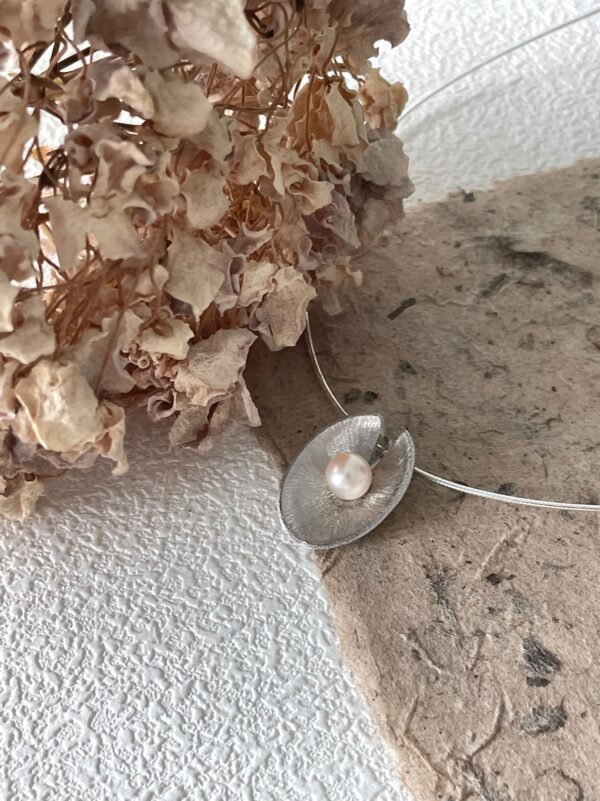 491-Pearl Shell Necklace