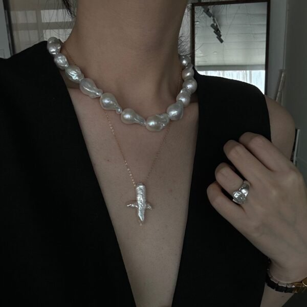612-Cross Pearl Simple Chain Necklace