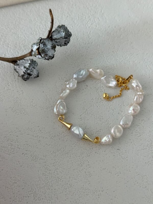 633-Cultured Pearl Beard Bracelet