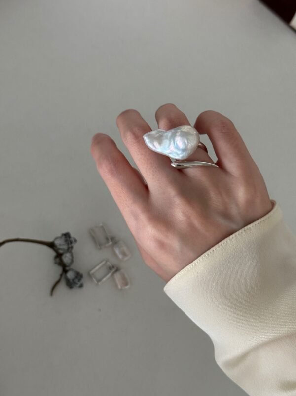 637-Natural Pearl Sharp Knife Dabba Ring