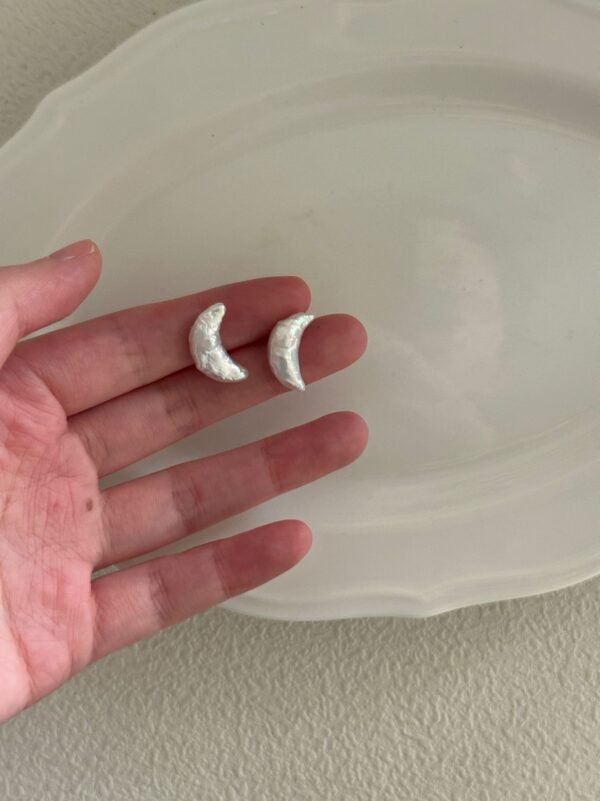 672 Moon Earrings